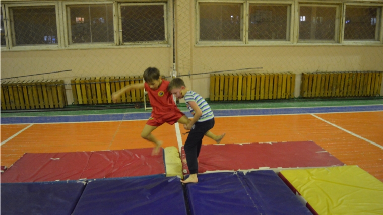 Юные бойцы спортивной школы отметили 23 февраля турниром по ушу-саньда.
